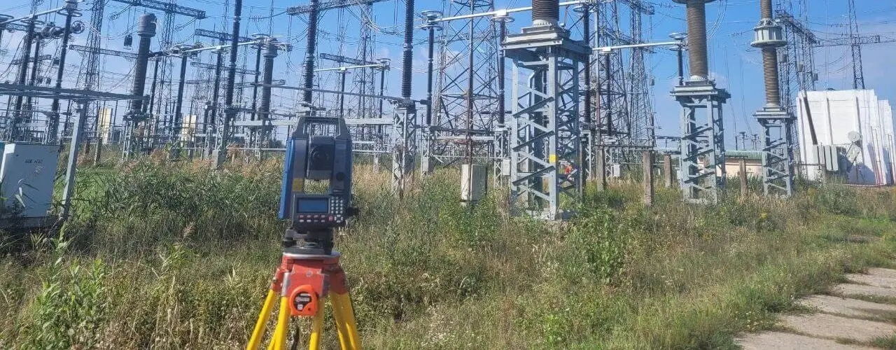 Розробка та оновлення топографічних планів