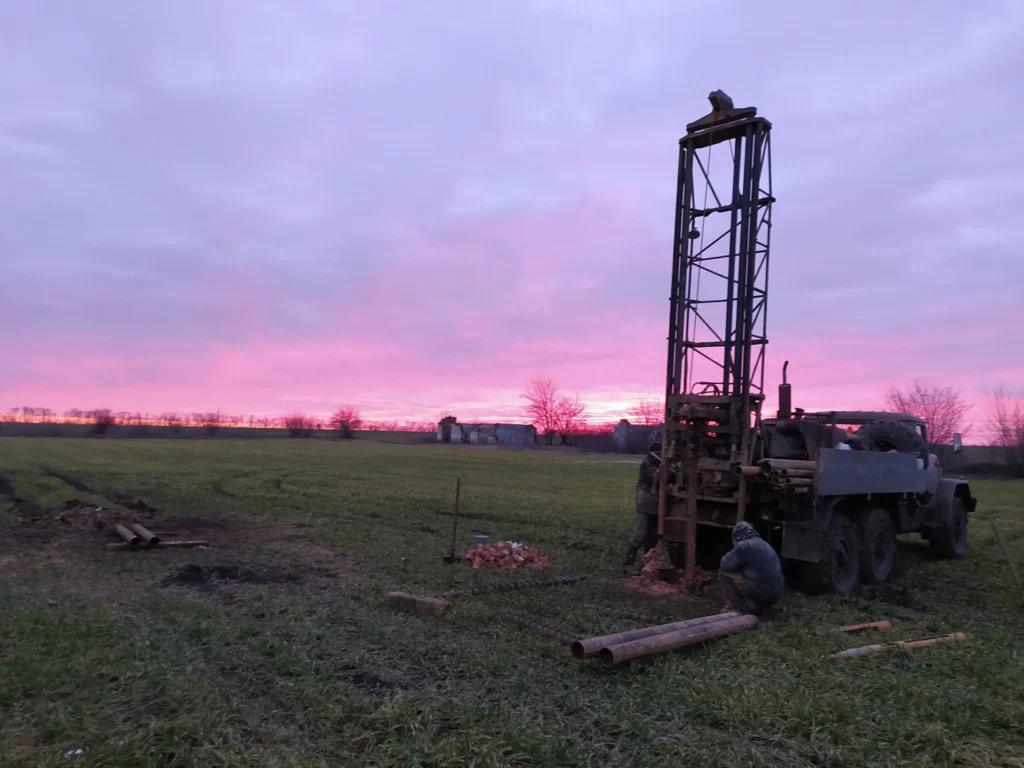 Інженерно-геологічні вишукування Київ, Україна. Українська Геодезична Компанія