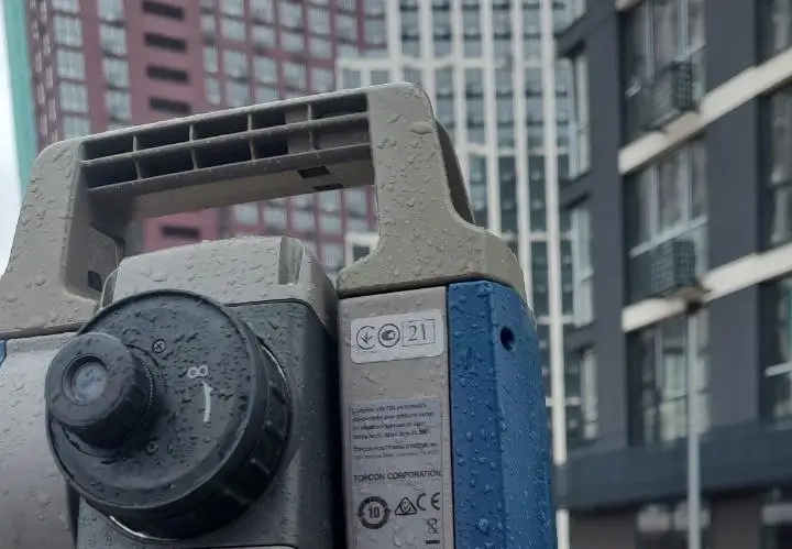 Геодезичний супровід будівництва ЖК: повний цикл робіт та контроль якості